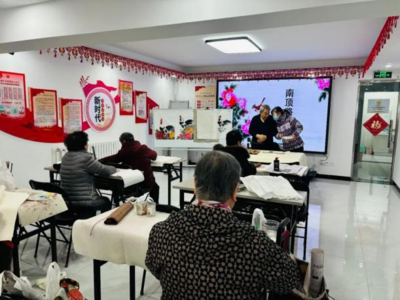 南頂路社區(qū)書法繪畫班正式復(fù)課，提供專業(yè)教育咨詢服務(wù)